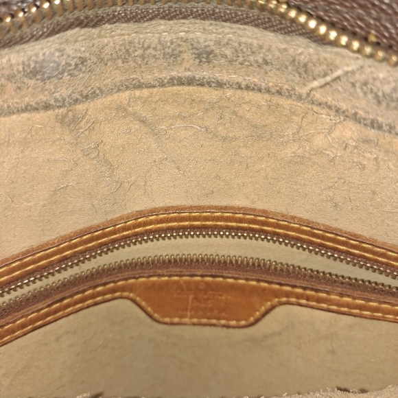 Louis Vuitton Vintage Monogram Tote Handbag with Loop Handle - Picture 10 of 15